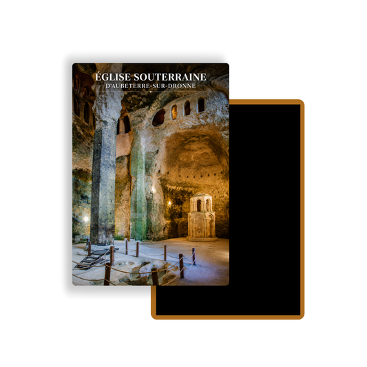 M1010 Magnet Touristique Aubeterre sur Dronne - Eglise souterraine Monolithe